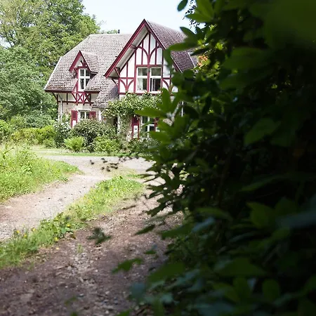 La Du Bois Dormant Bed & Breakfast Spa